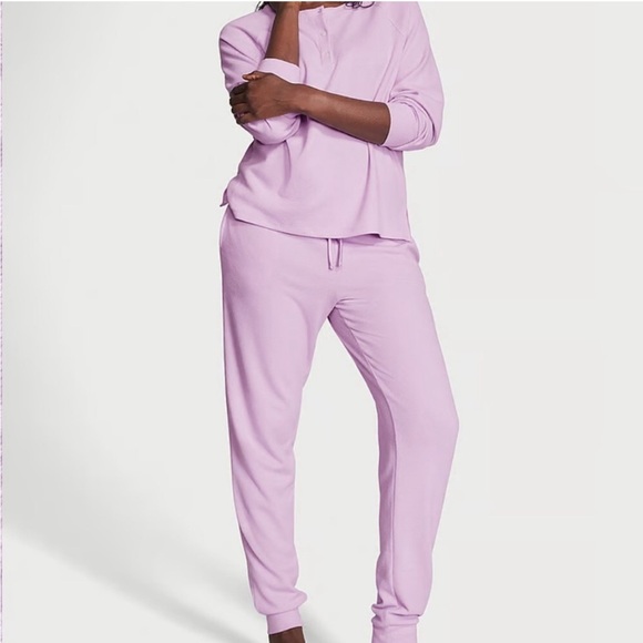 Victoria's Secret Other - NWT Victoria’s Secret Glow Henley Jogger Pants